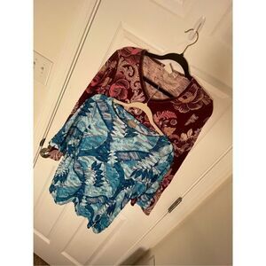 Chicos women’s lot bundle size 1 (medium) blouses red blue